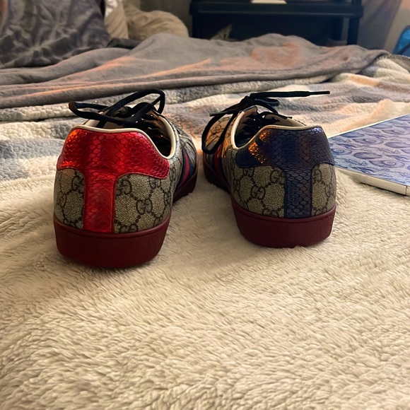 Men’s Ace GG supreme gucci sneaker - Picture 2 of 2